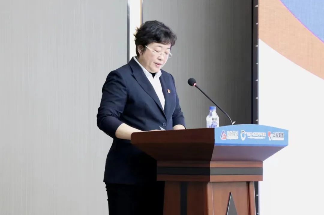 鞍勤集團、溫泉集團、公服集團2023年新任干部任前集體談話及集體送任儀式圓滿結(jié)束