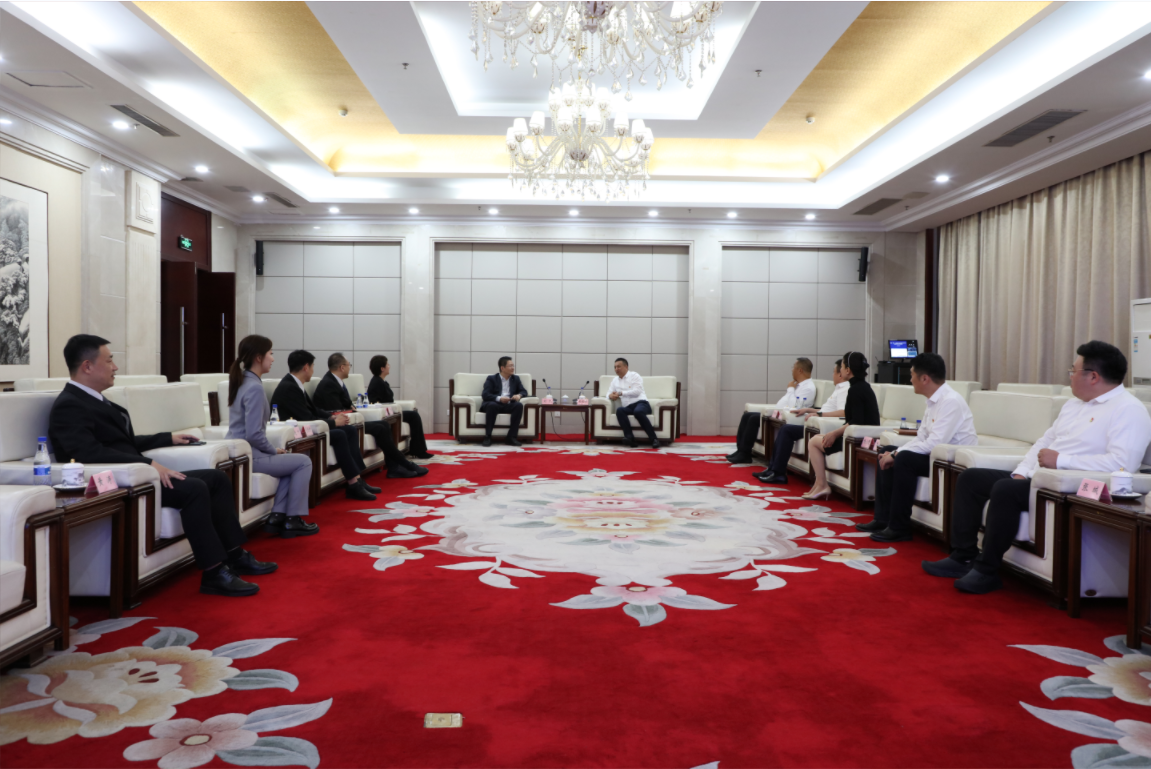 鞍勤、溫泉、公服集團(tuán)與招商銀行簽訂戰(zhàn)略合作協(xié)議！銀企合作譜新篇